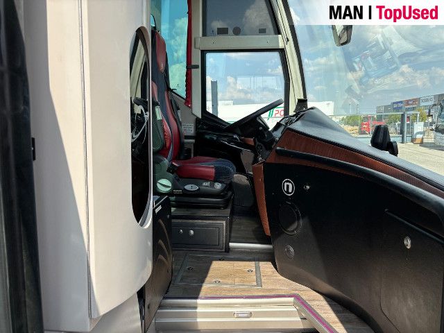MAN Noge Titanium 10
