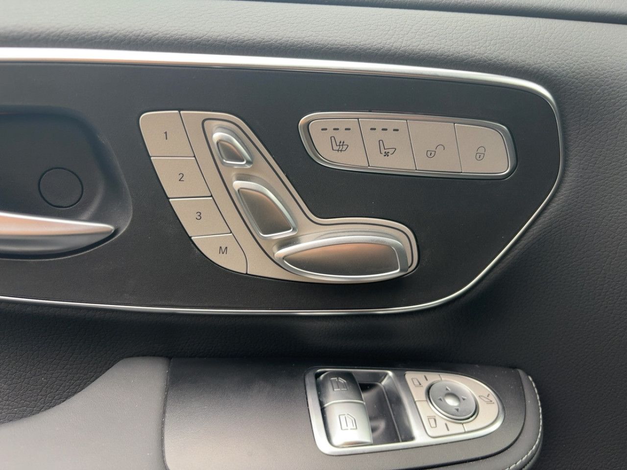 Fahrzeugbild 13 / 16