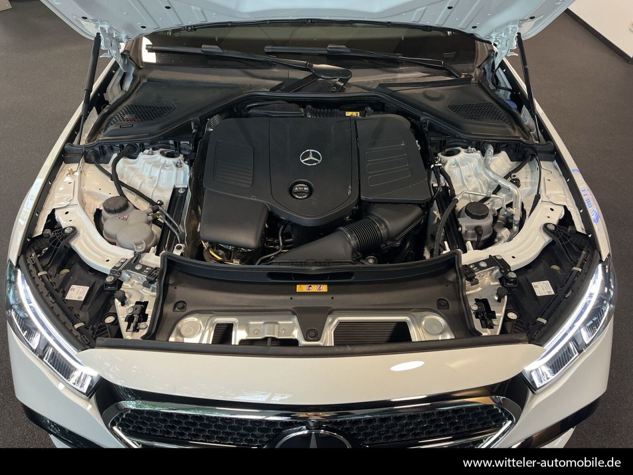 Mercedes-Benz E-Klasse – Bild 19