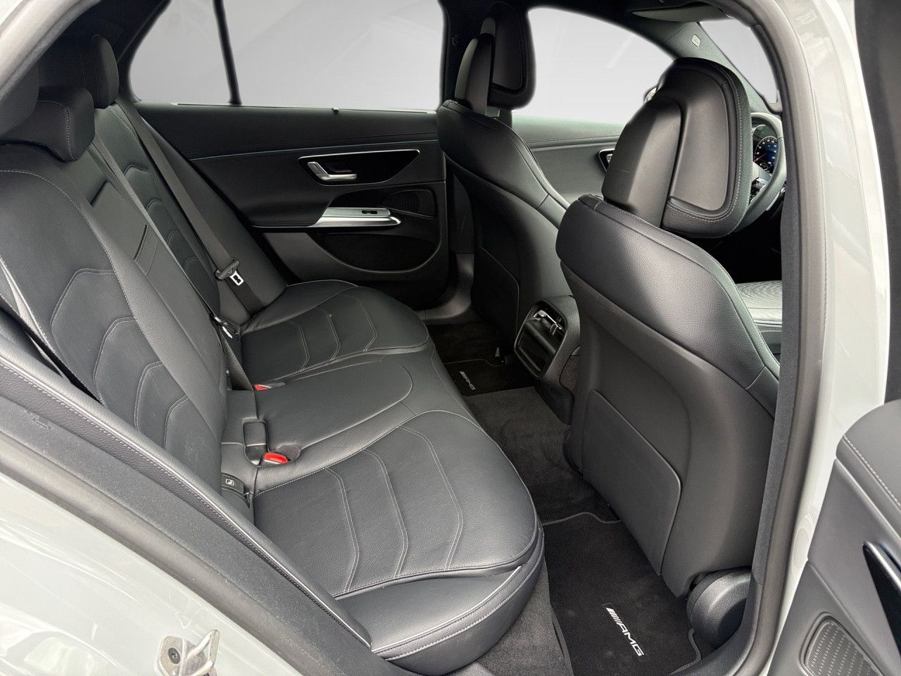 Mercedes-Benz E-Klasse – Bild 23