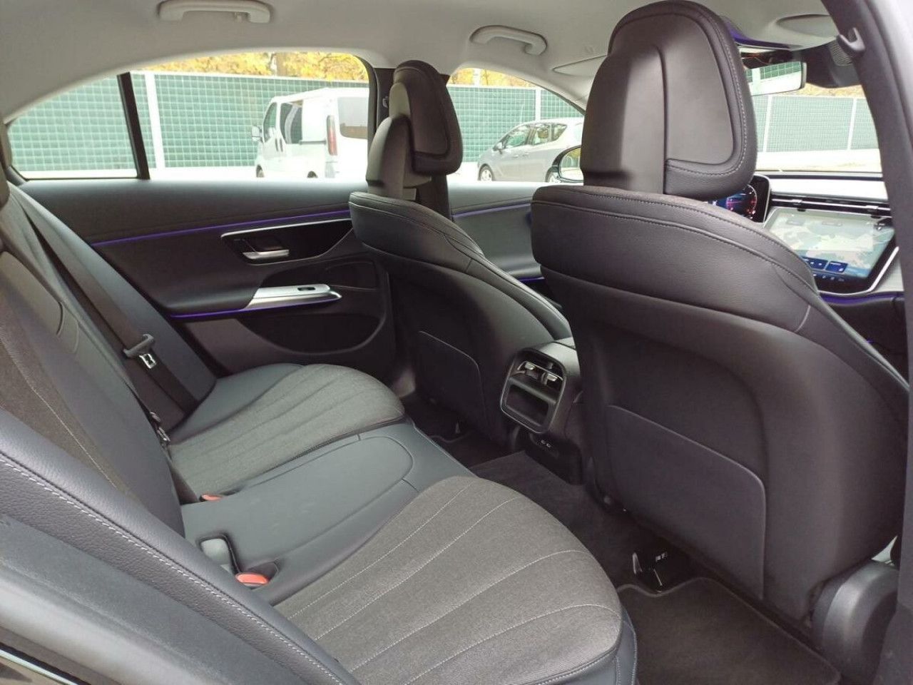 Zdjęcie pojazdu 18 / 26