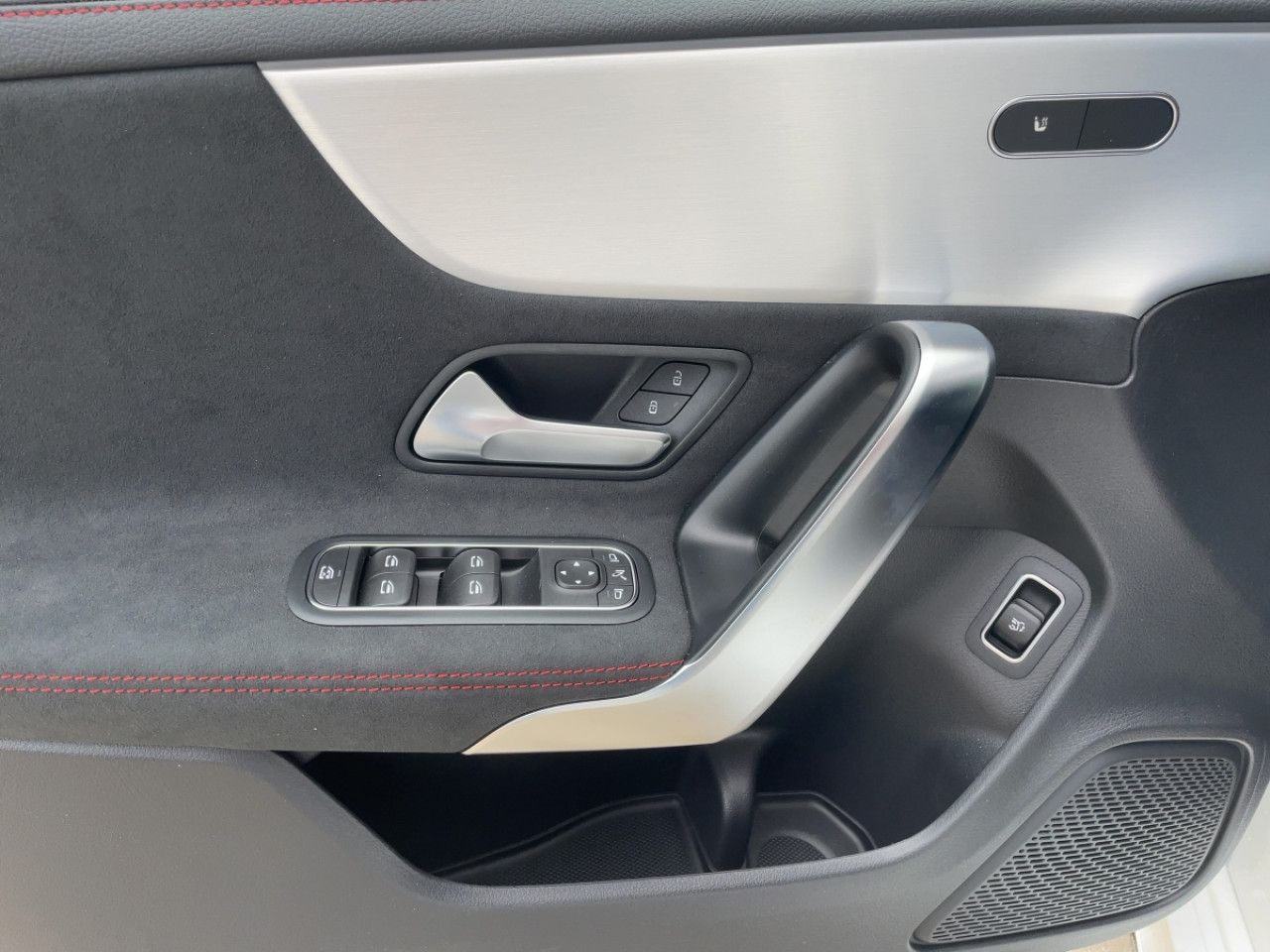 Fahrzeugbild 13 / 16
