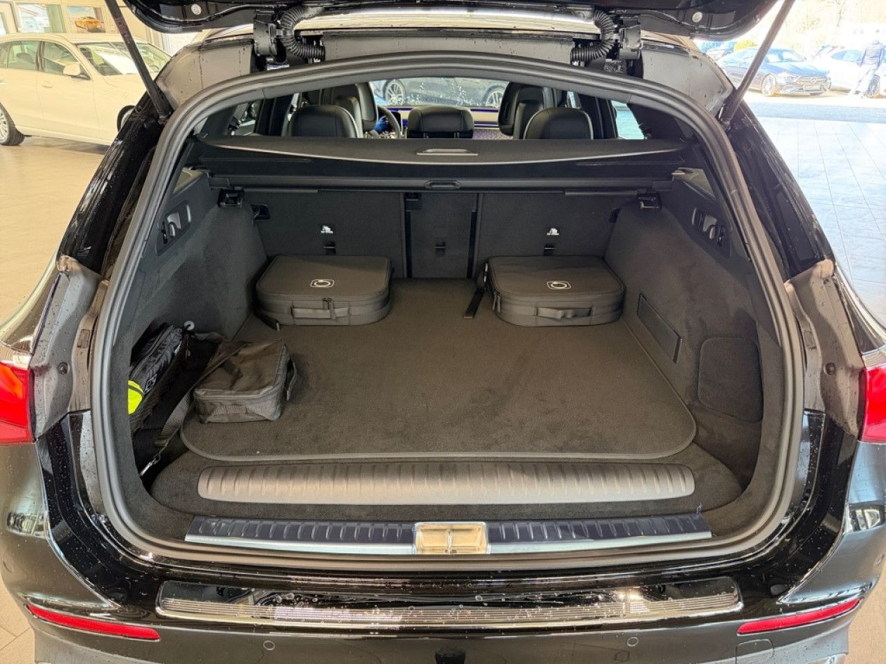 Mercedes-Benz E-Klasse – Bild 8