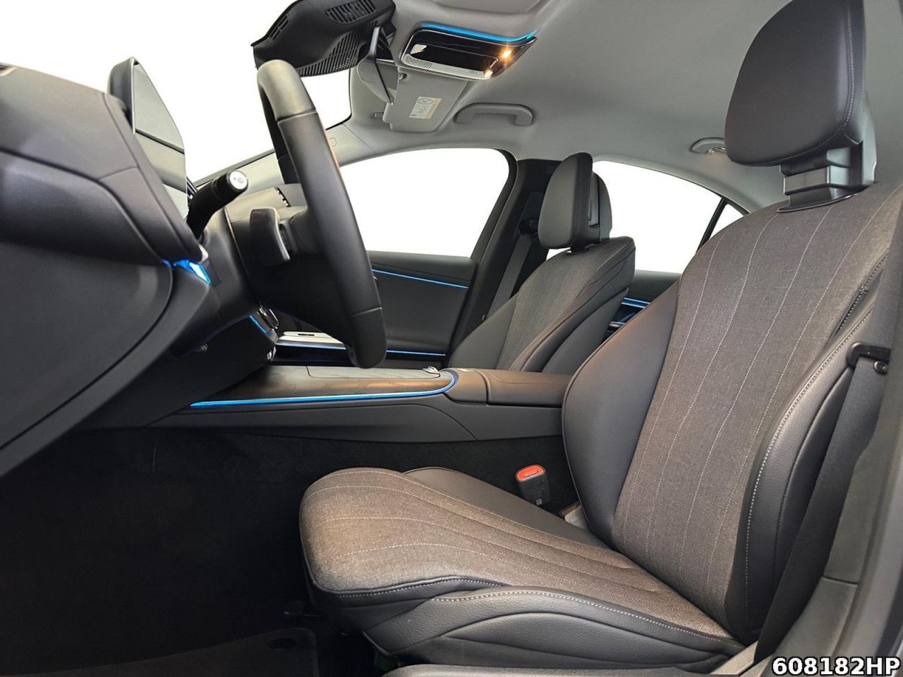 Mercedes-Benz E-Klasse – Bild 10