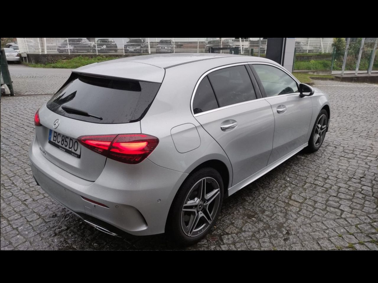 Imagem do ve&iacute;culo 4 / 6