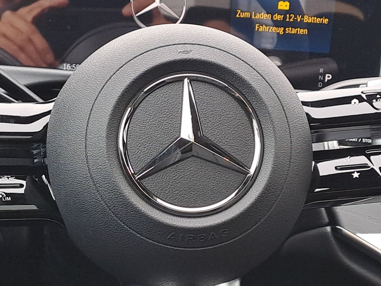 Mercedes-Benz E-Klasse – Bild 16