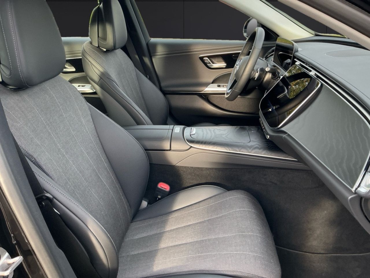 Mercedes-Benz E-Klasse – Bild 6