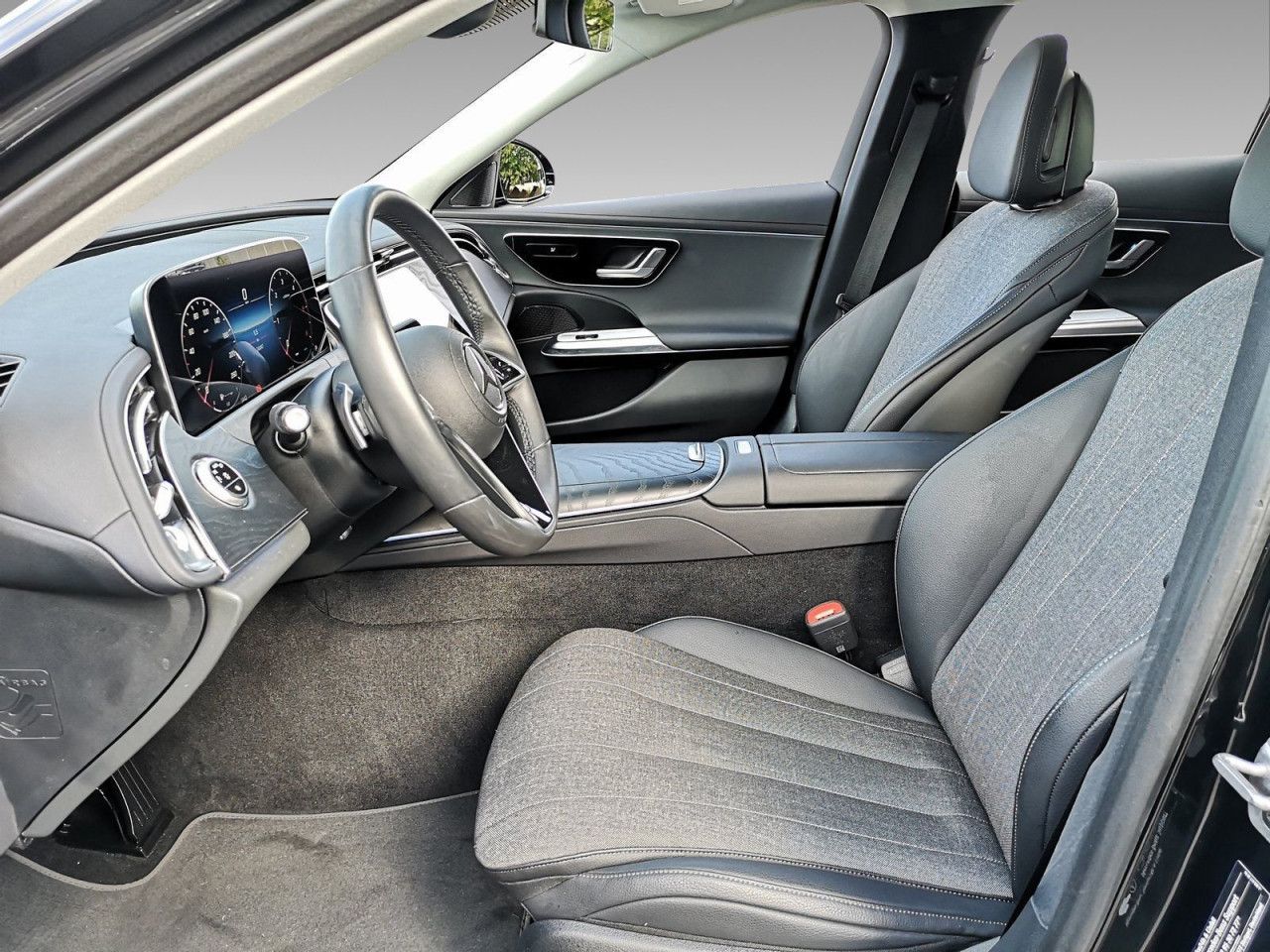Mercedes-Benz E-Klasse – Bild 15