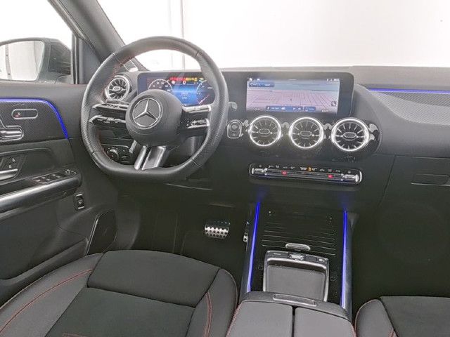 Mercedes-Benz GLA 220