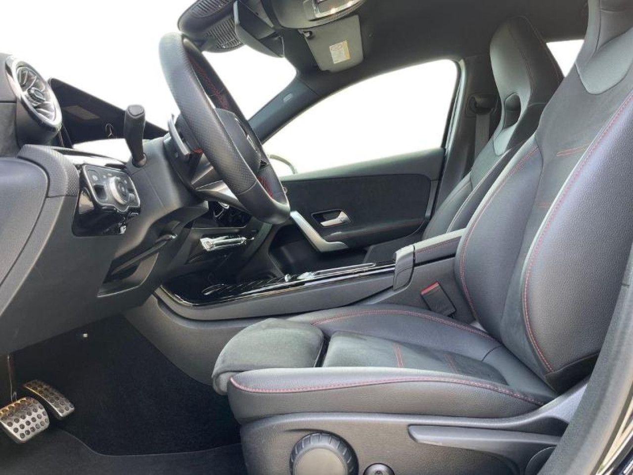 Imagem do ve&iacute;culo 11 / 20