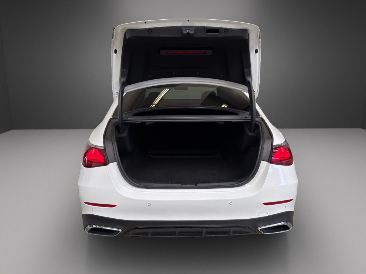 Mercedes-Benz E-Klasse – Bild 12
