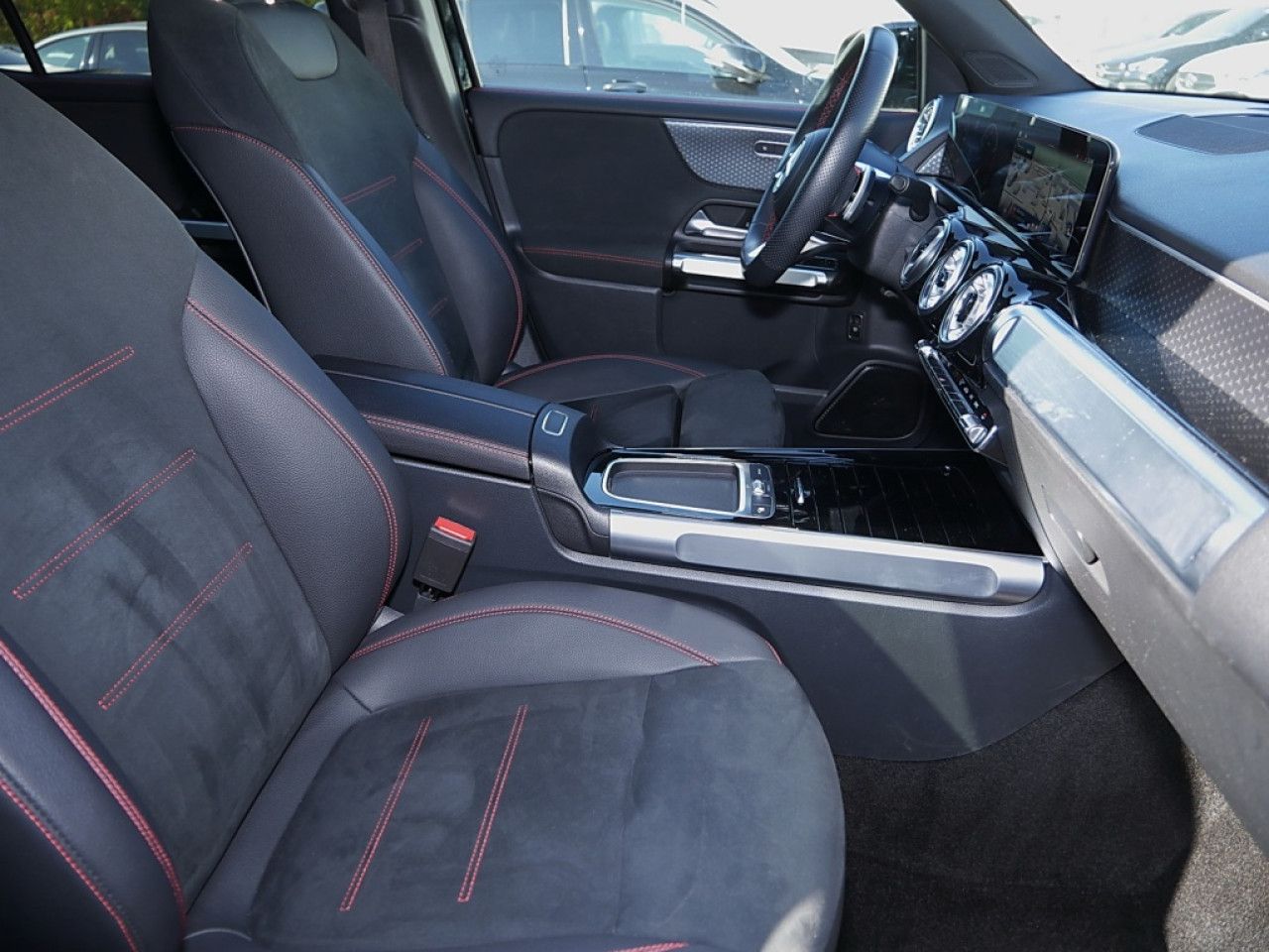 Mercedes-Benz GLB – Bild 5