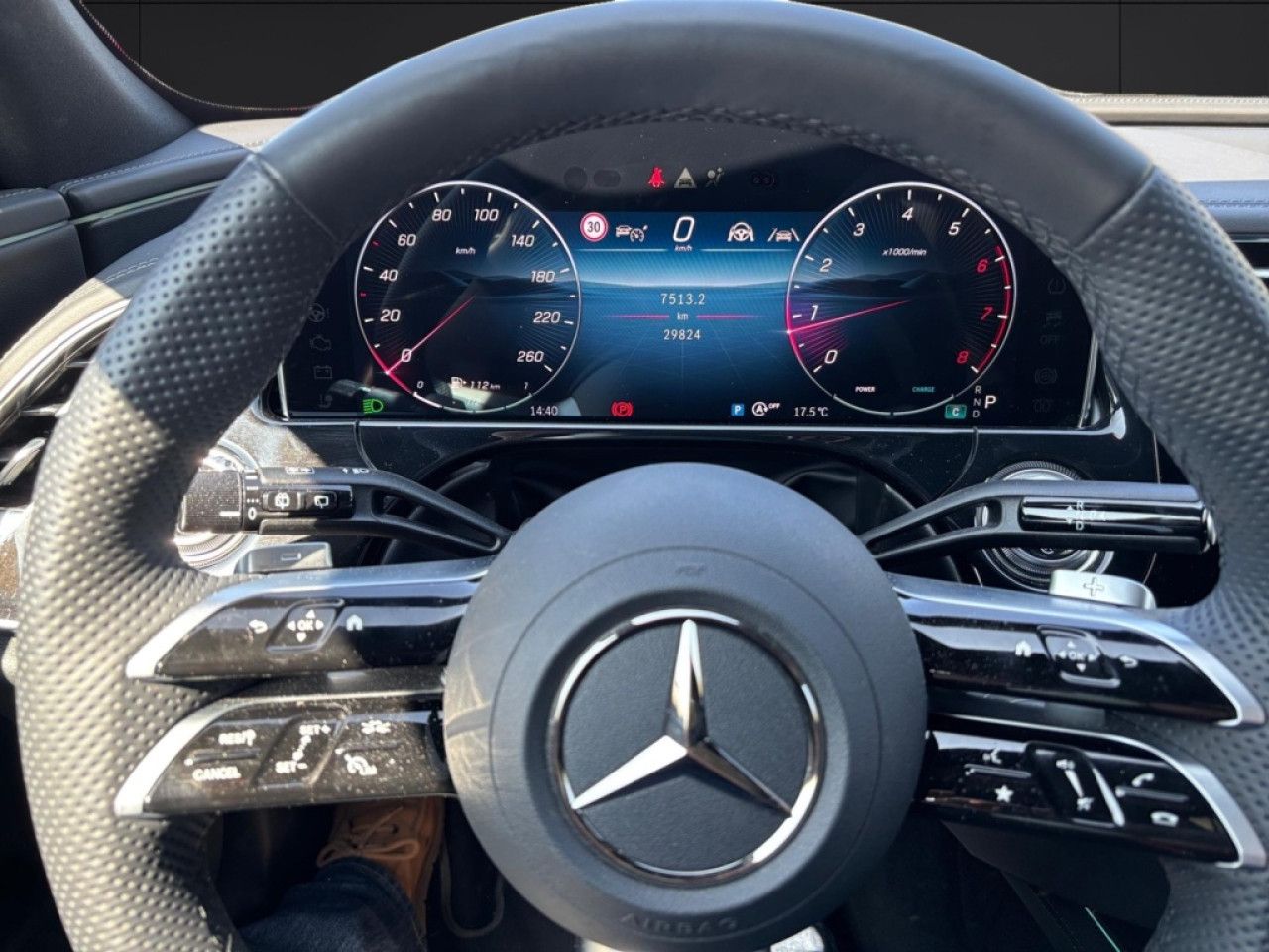 Mercedes-Benz E-Klasse – Bild 7