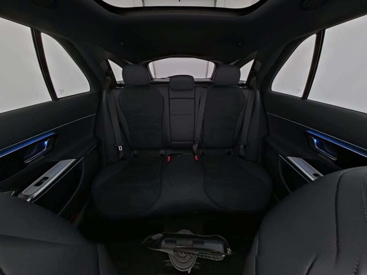 Mercedes-Benz E-Klasse – Bild 7