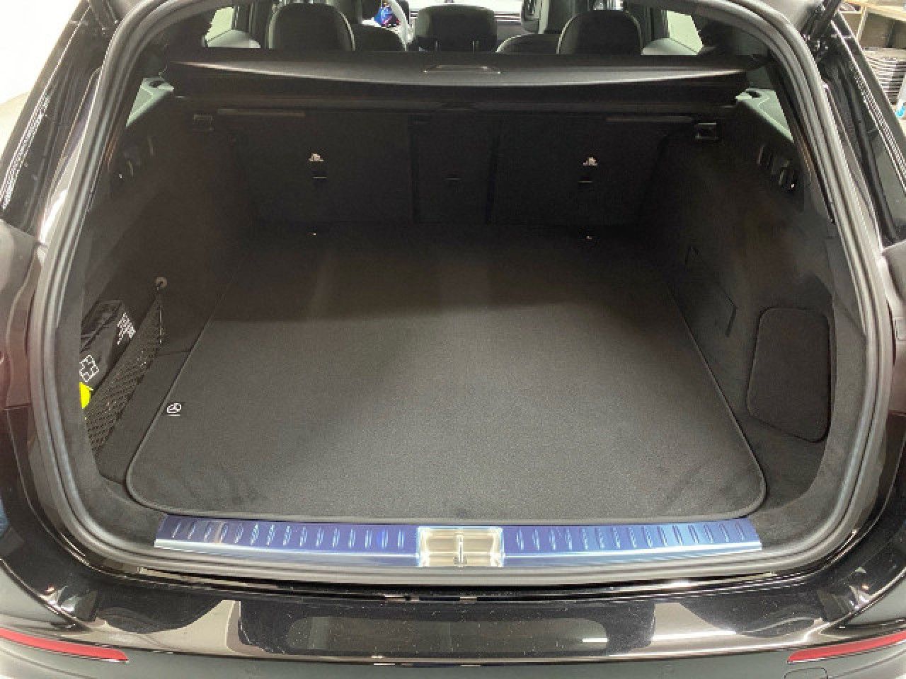 Mercedes-Benz E-Klasse – Bild 12