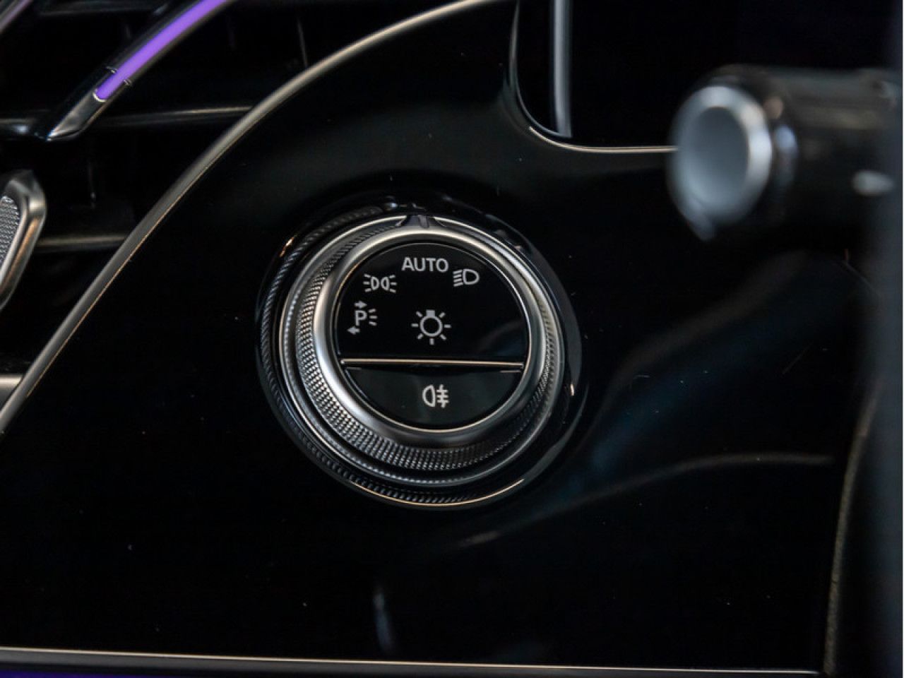 Mercedes-Benz E-Klasse – Bild 23