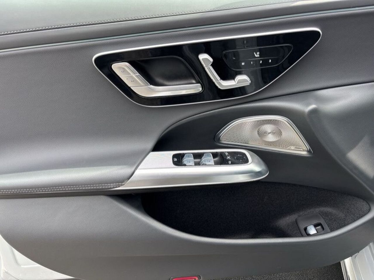 Mercedes-Benz E-Klasse – Bild 19