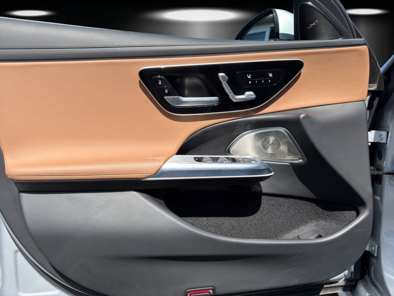 Mercedes-Benz E-Klasse – Bild 13