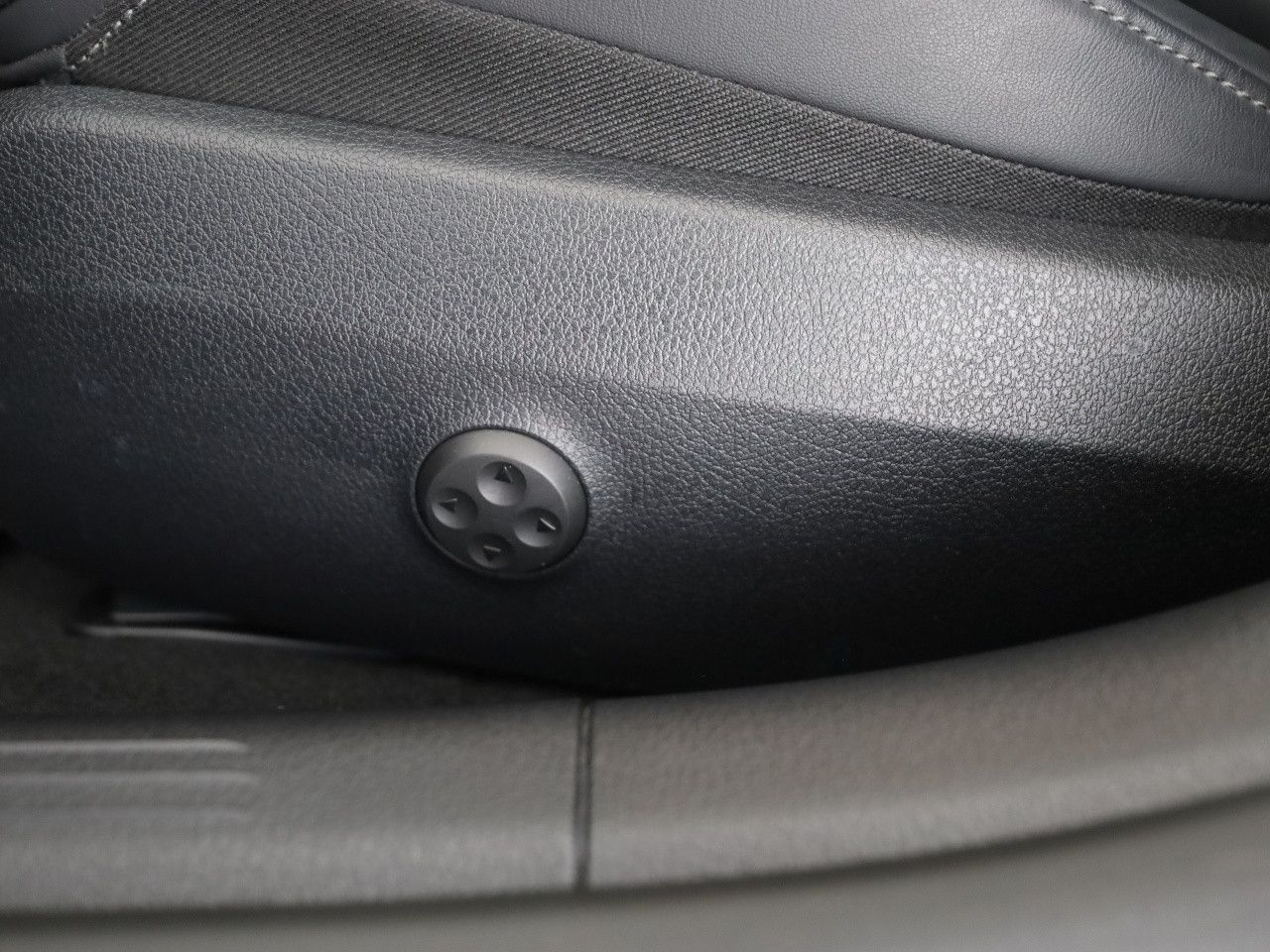 Mercedes-Benz C-Klasse – Bild 24