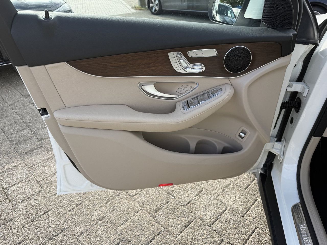 Fahrzeugbild 18 / 24