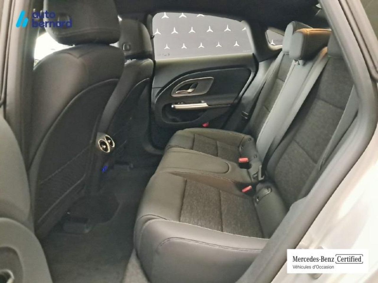 Photo du véhicule 10 / 17