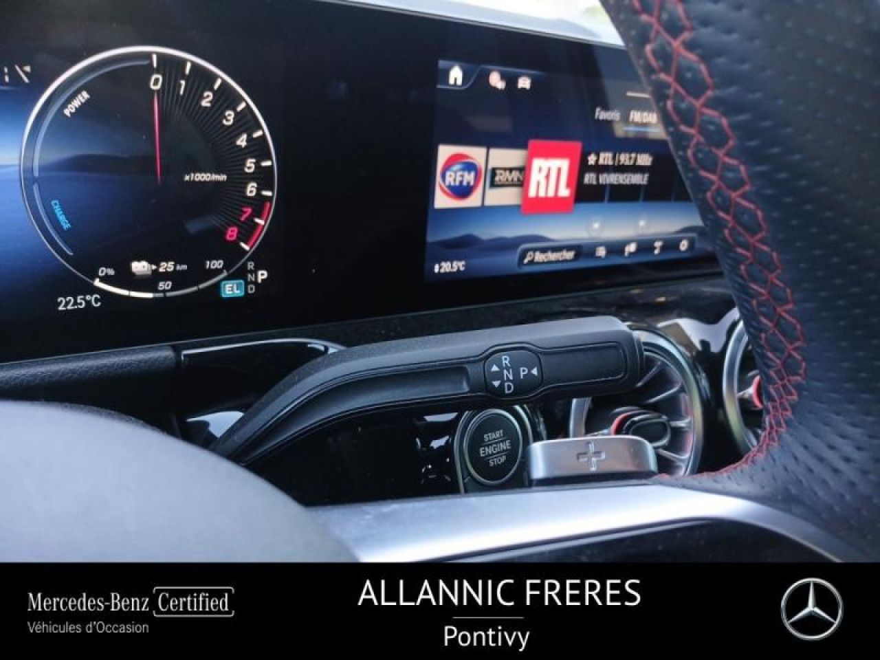 Photo du v&eacute;hicule 10 / 18