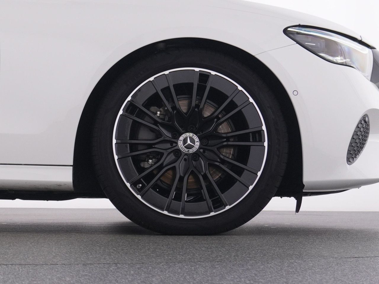 Mercedes-Benz E-Klasse – Bild 21