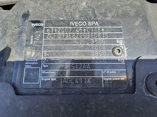 Vehicle image 13 / 22