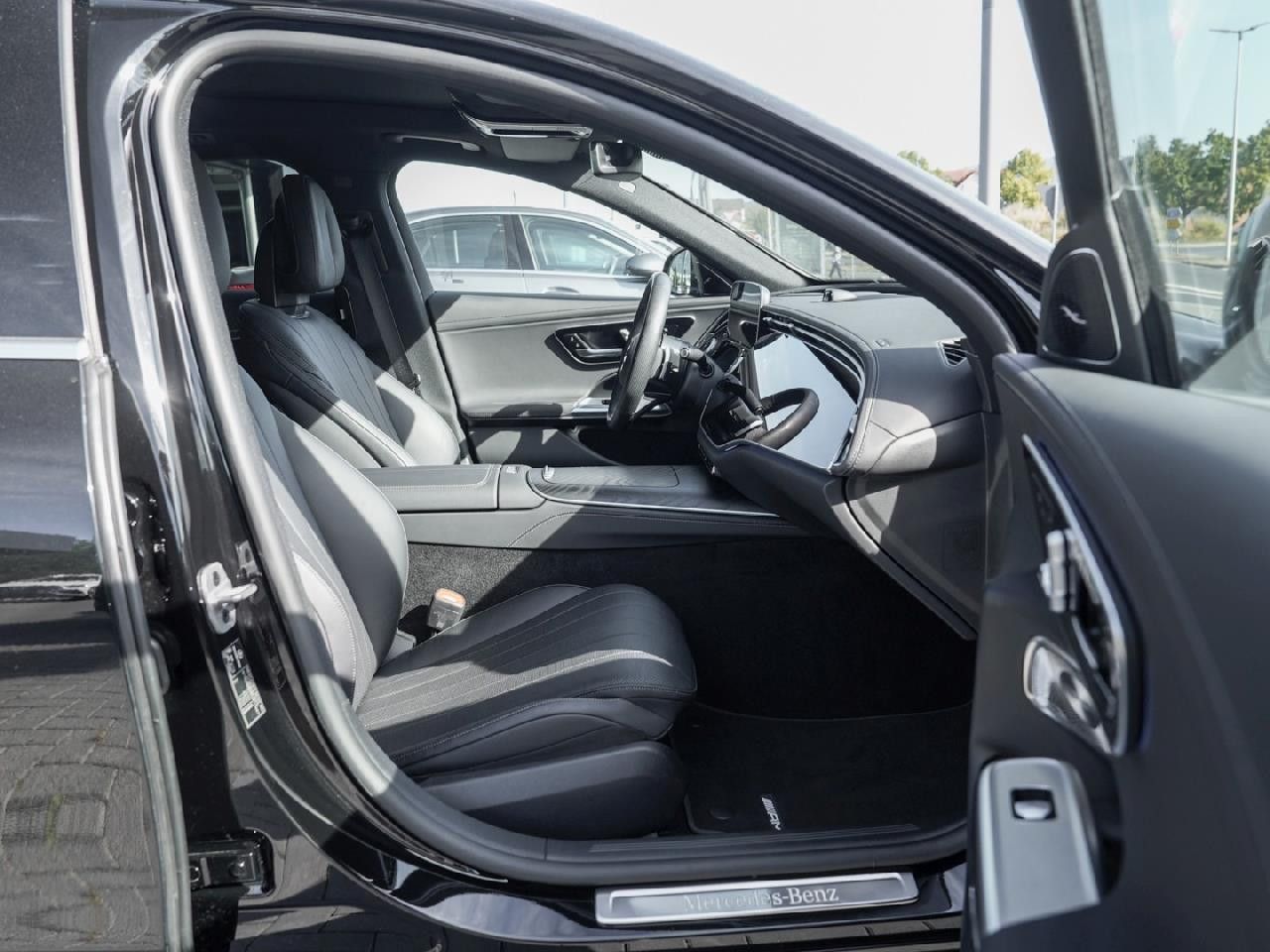 Mercedes-Benz E-Klasse – Bild 9