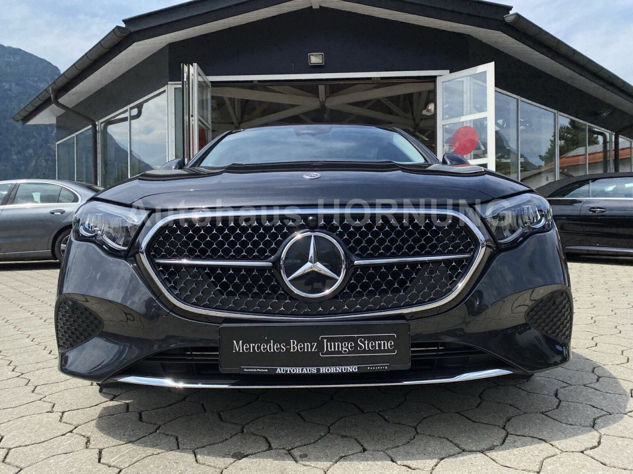 Mercedes-Benz E-Klasse – Bild 2