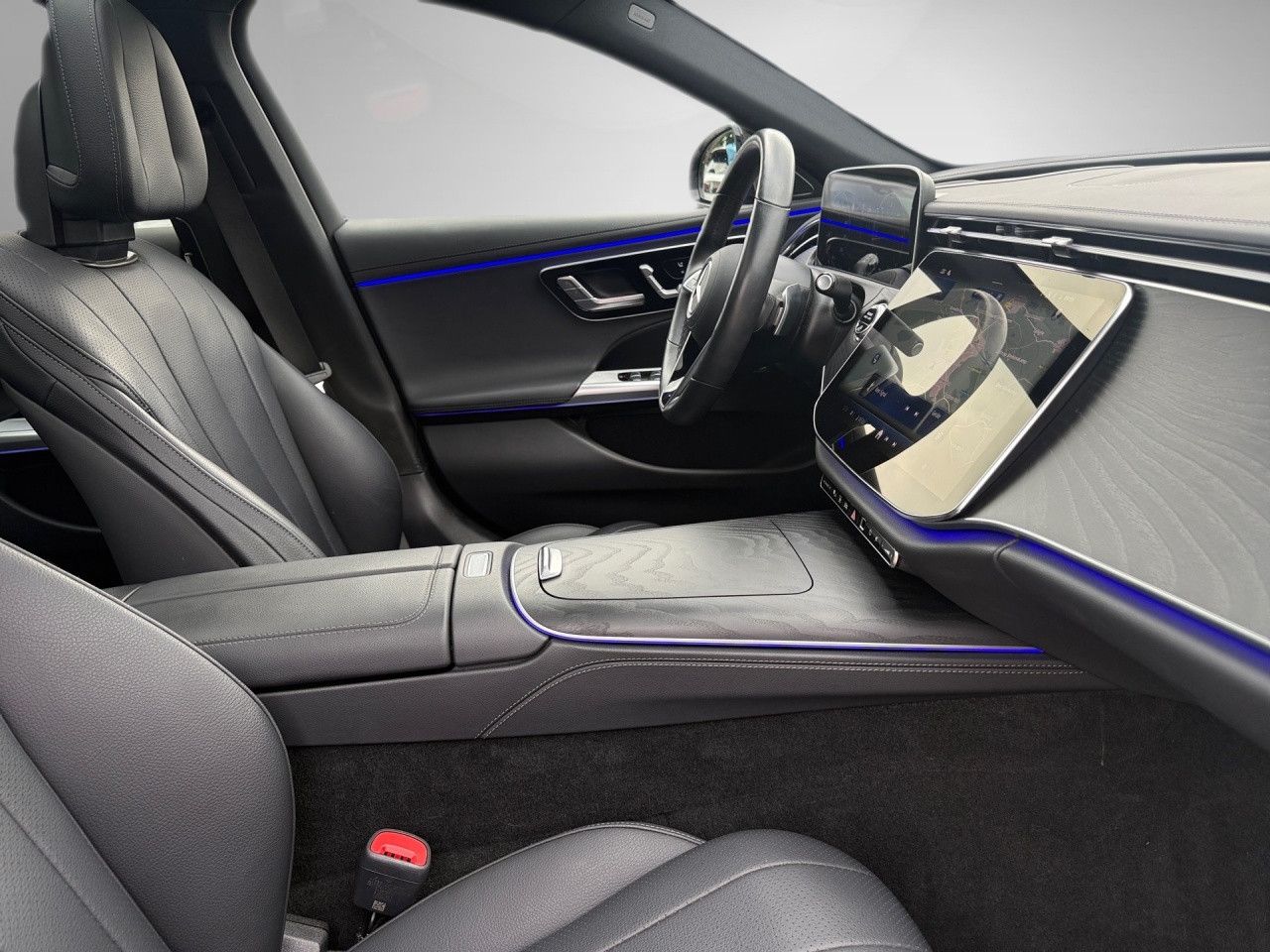 Mercedes-Benz E-Klasse – Bild 25