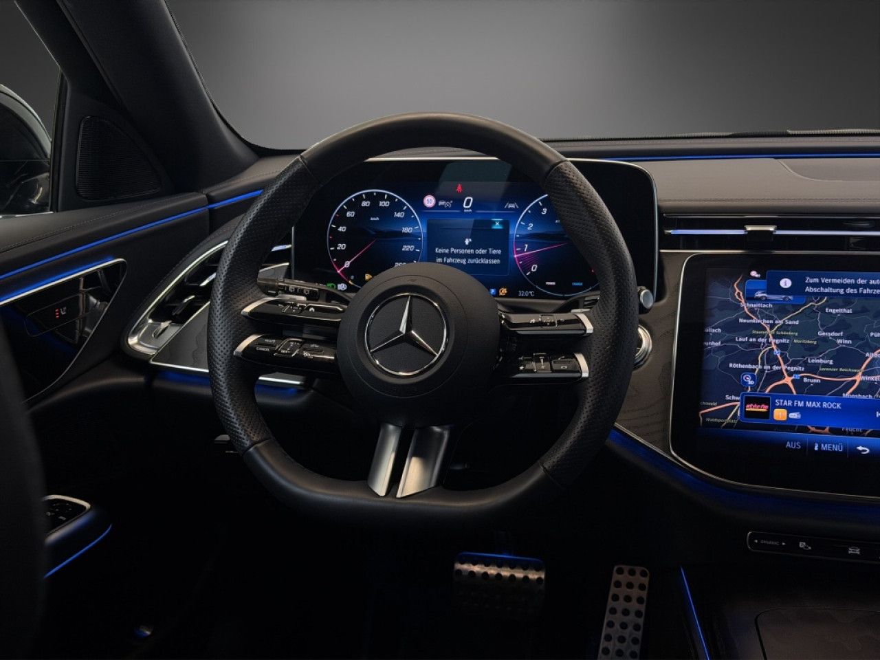 Mercedes-Benz E-Klasse – Bild 16