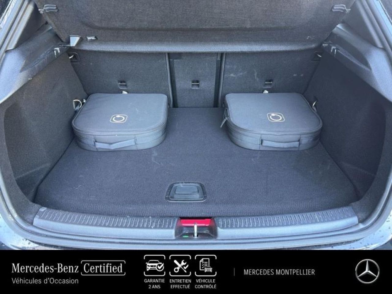 Photo du v&eacute;hicule 15 / 18