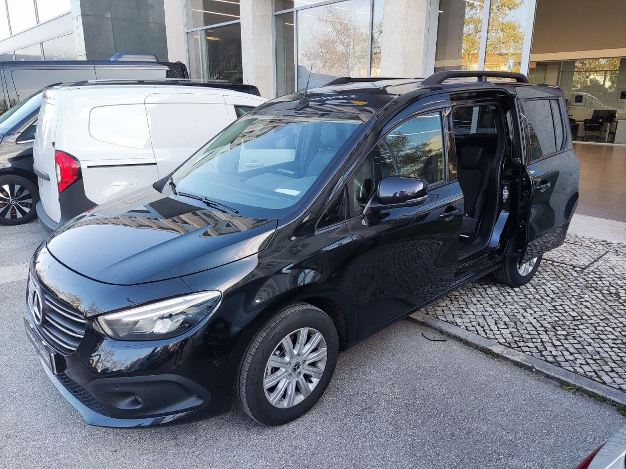 Imagem do veículo 2 / 12