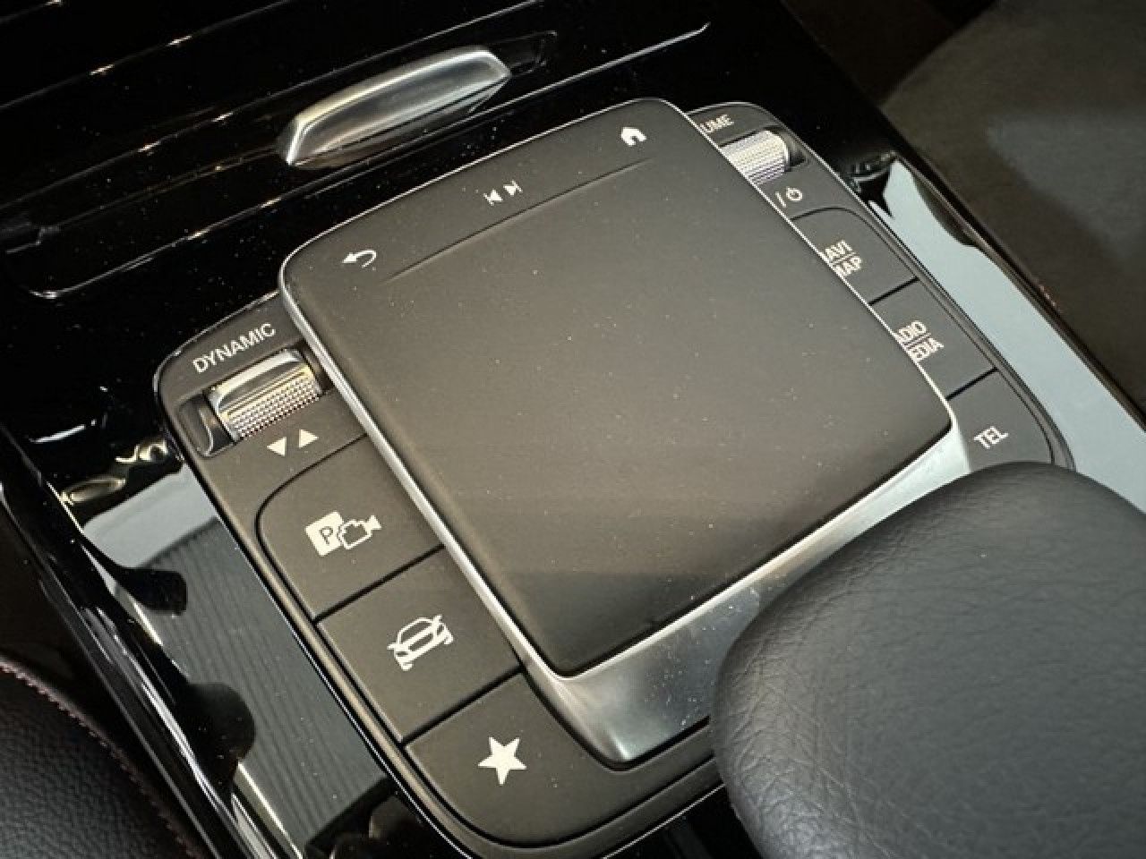 Imagem do ve&iacute;culo 17 / 19