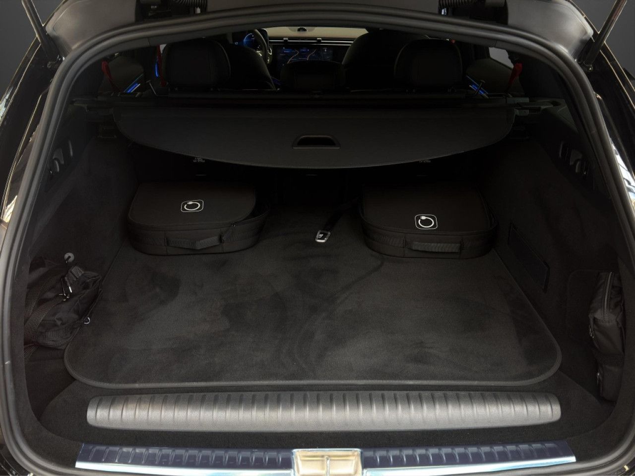 Mercedes-Benz E-Klasse – Bild 11