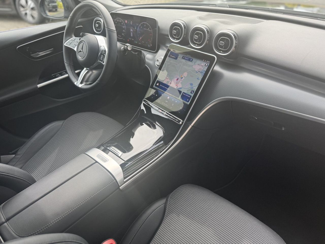 Mercedes-Benz C-Klasse – Bild 16