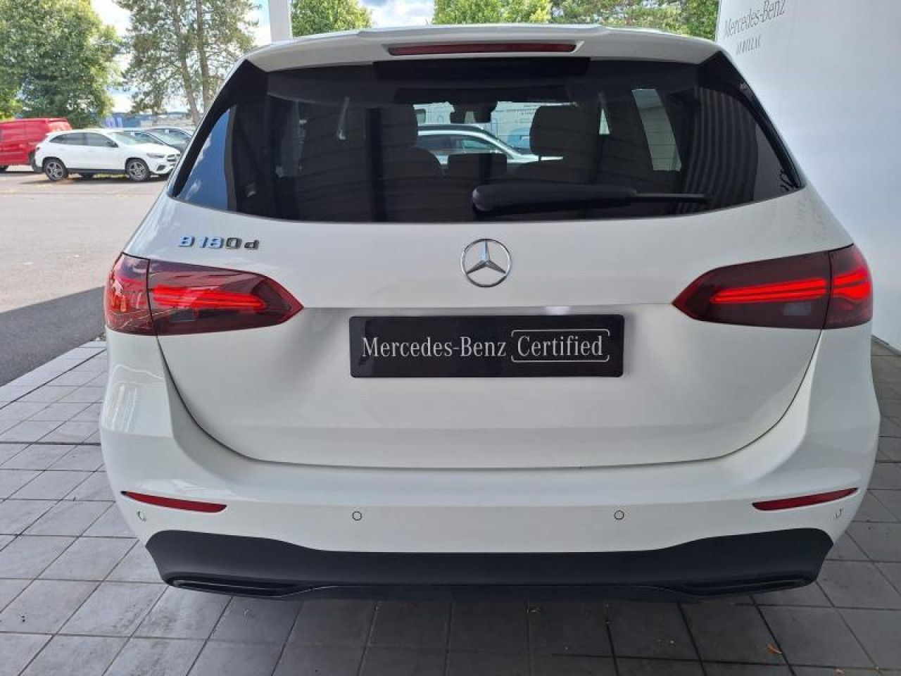 Photo du v&eacute;hicule 8 / 18