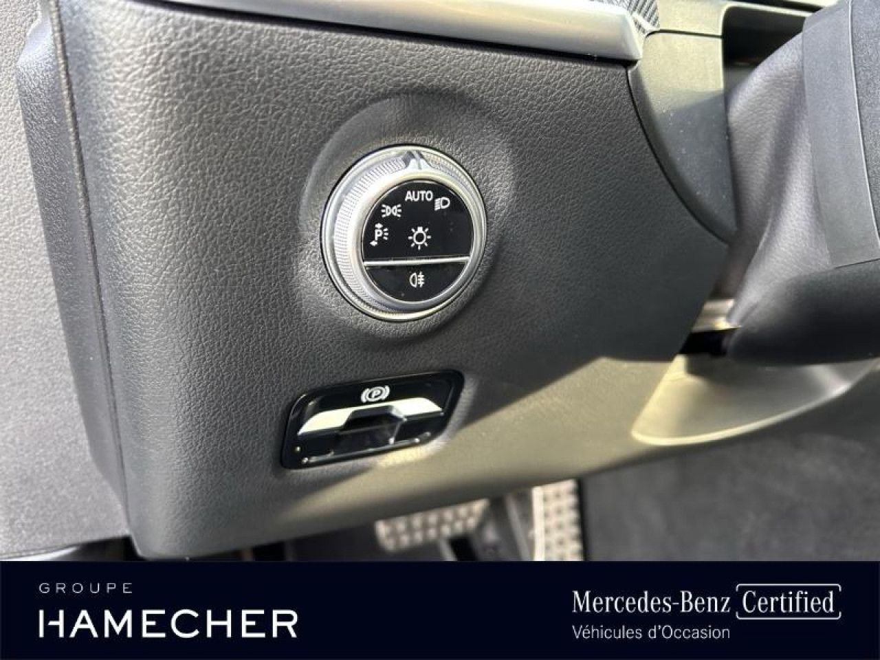 Photo du v&eacute;hicule 16 / 18