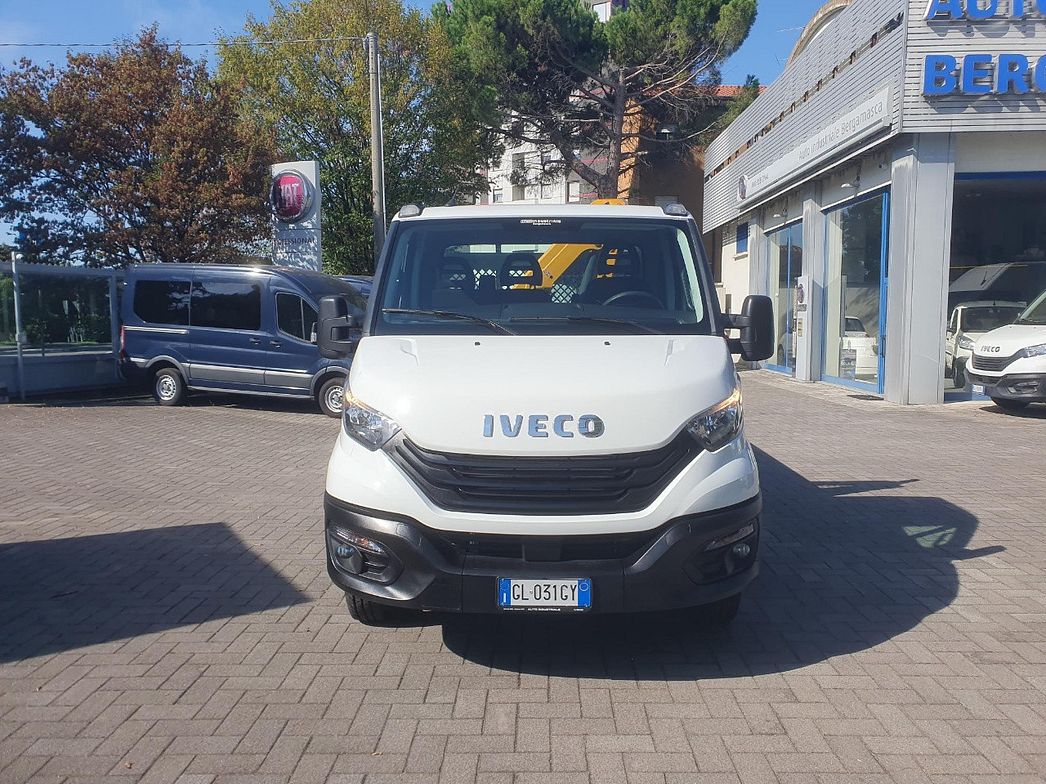 IVECO | IVECO DAILY 35C14 CON GRU E CASSONE FISSO