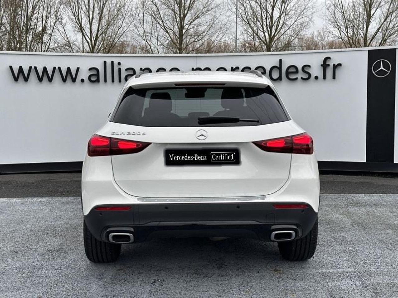 Photo du v&eacute;hicule 4 / 18