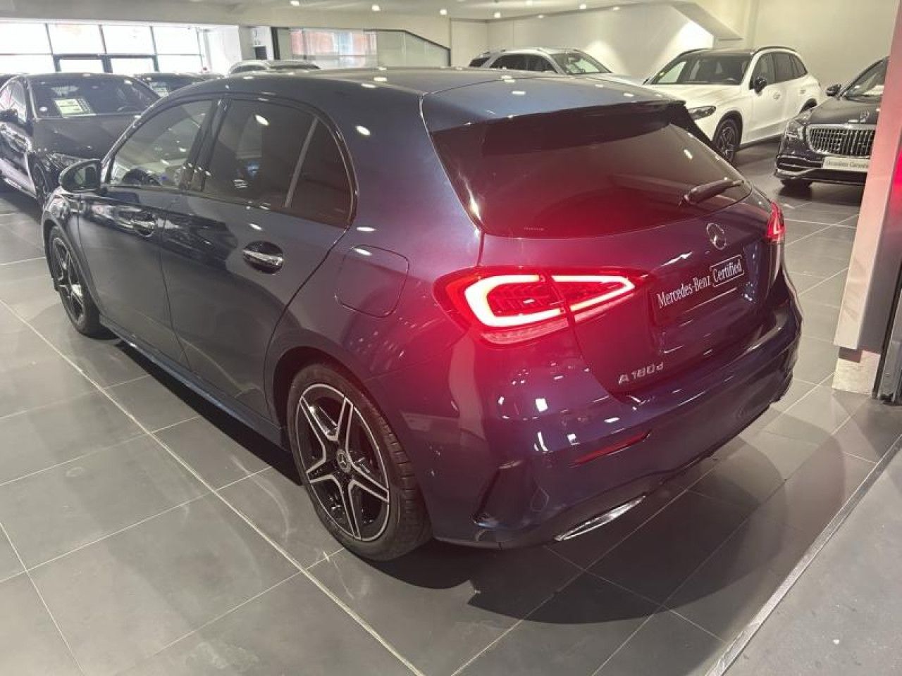 Photo du véhicule 6 / 18