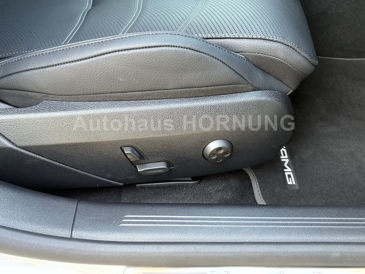 Mercedes-Benz E-Klasse – Bild 17