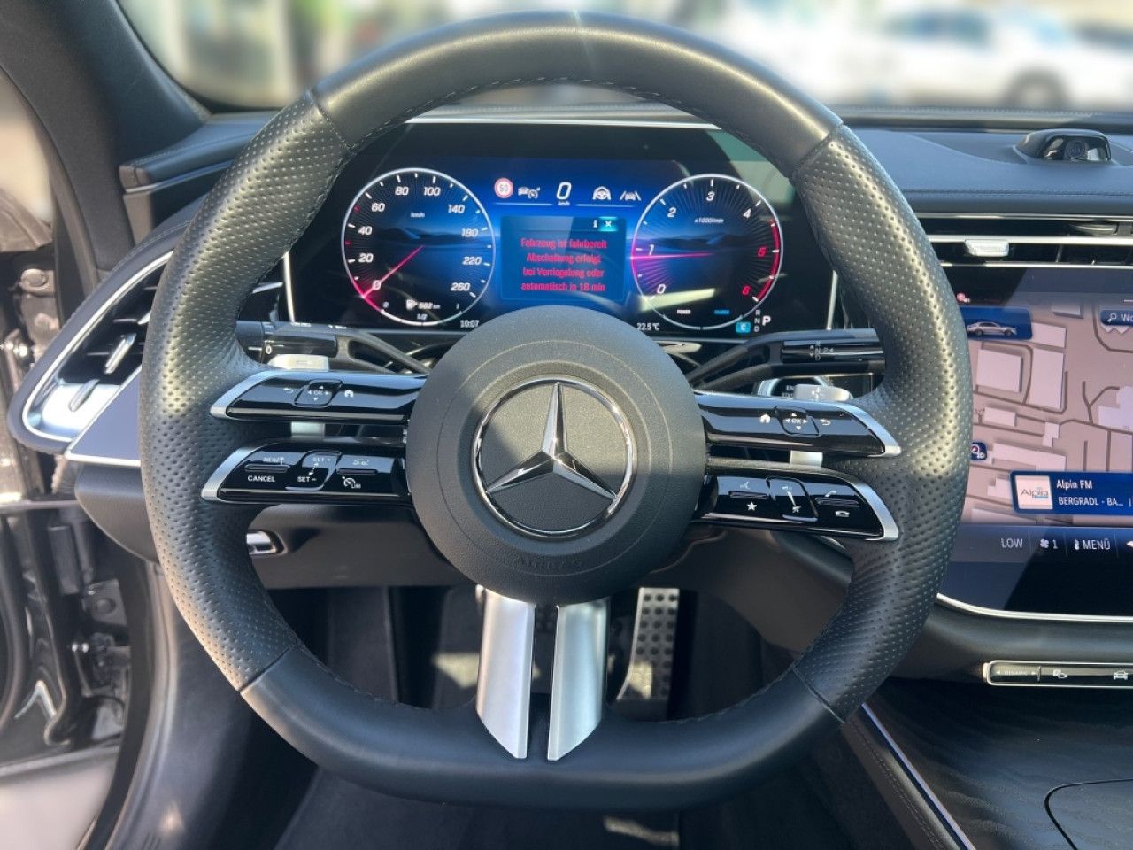 Mercedes-Benz E-Klasse – Bild 10