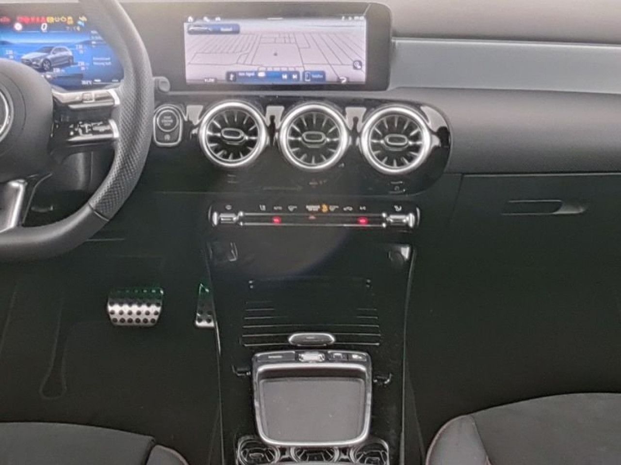 Mercedes-Benz A-Klasse – Bild 13