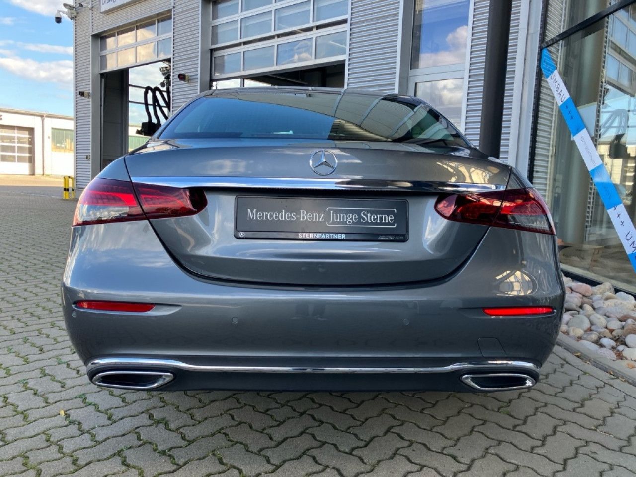Mercedes-Benz E-Klasse – Bild 12
