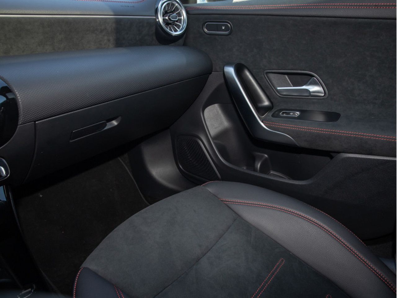 Fahrzeugbild 16 / 25