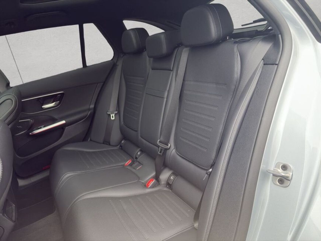 Mercedes-Benz C-Klasse – Bild 16