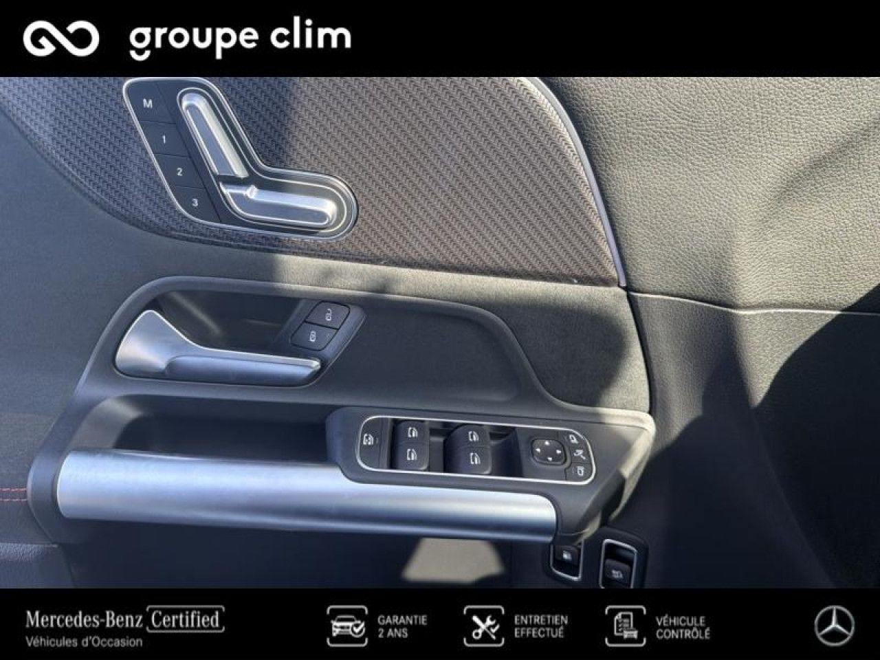 Photo du v&eacute;hicule 14 / 18