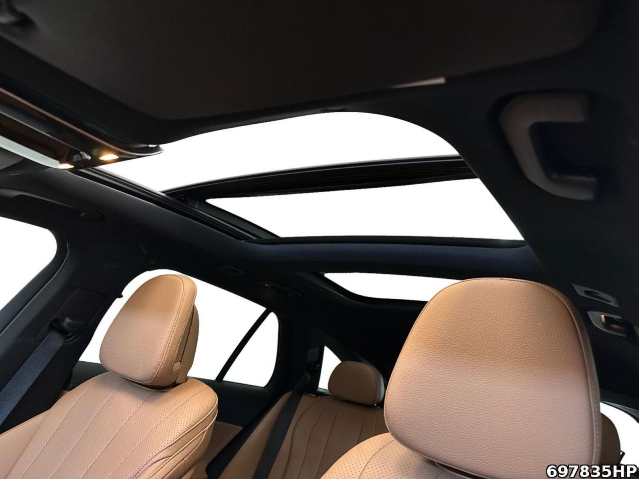 Mercedes-Benz E-Klasse – Bild 13